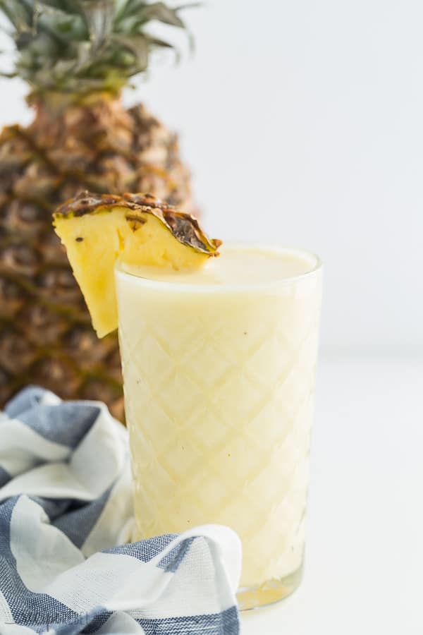 Easy Pineapple Smoothies: Your Quick Tropical Escape Guide
